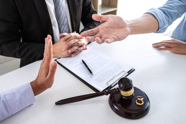 How Family Law Lawyers Ensure Fair Settlements and Why Their Expertise Saves Time and Stress