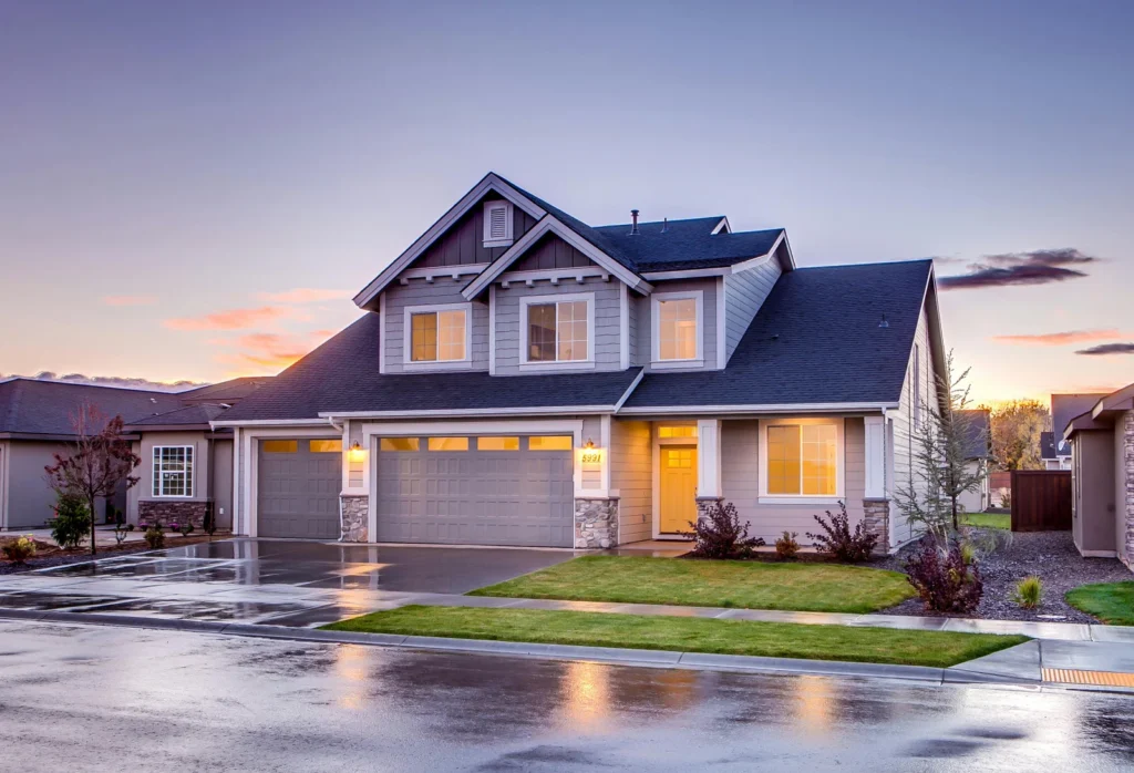Commercial Roof Emergency Repairs: What to Do When Your Building Starts Leaking