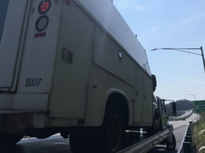 Medium-Duty Towing: Reliable Solutions for Commercial Vehicles and Equipment